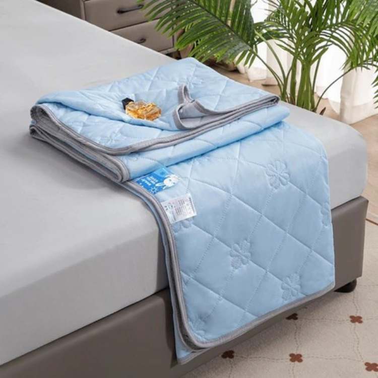 Cool Comfort | Cooling Blanket for Bed with Breathable Fabric | Hypoallergenic for Restful Sleep 0