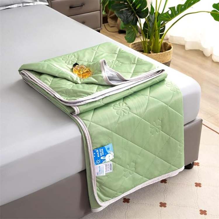 Cool Comfort | Cooling Blanket for Bed with Breathable Fabric | Hypoallergenic for Restful Sleep 4